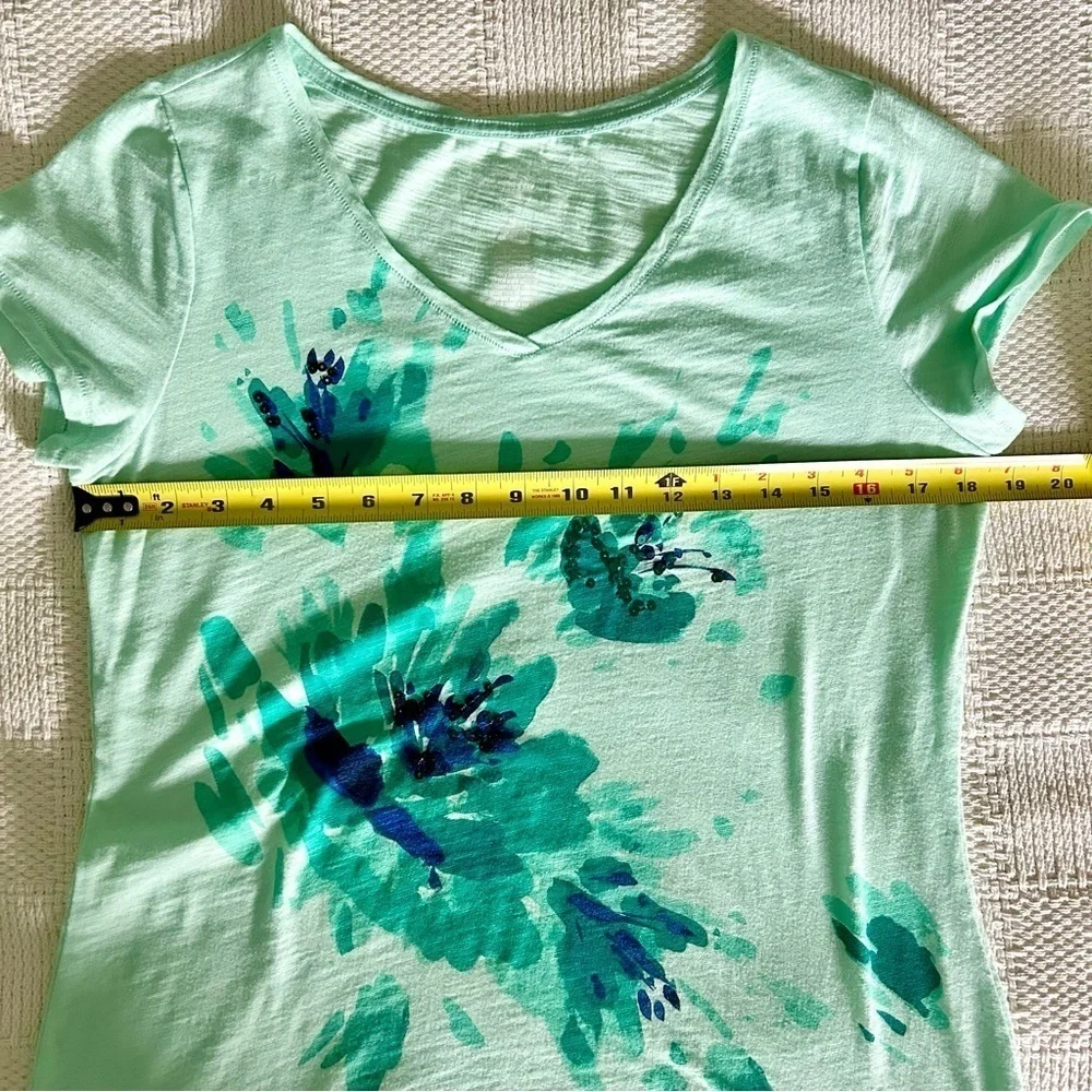 St. John’s Bay T-Shirt Mint Green Women Size M Beachy Sequins - Picture 8 of 8